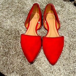 Súper cute  pointy suede red flats size 9 NEW